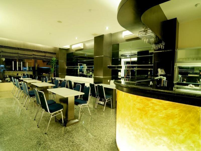 Lovina Inn - Nagoya Batam Екстериор снимка
